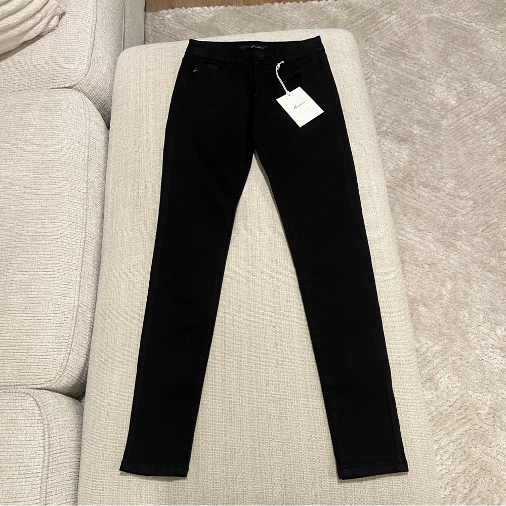 NWT KanCan Black Skinny Jeans Women’s Size 1 / 24